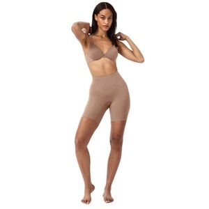 SPANX | Seamless Power Sculpting Mid-Thigh Short, in CAFE AU LAIT, Size S